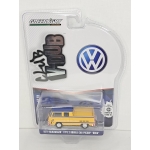 Greenlight 1:64 Volkswagen Type 2 Double Cab Pickup Doka 1977 yellow